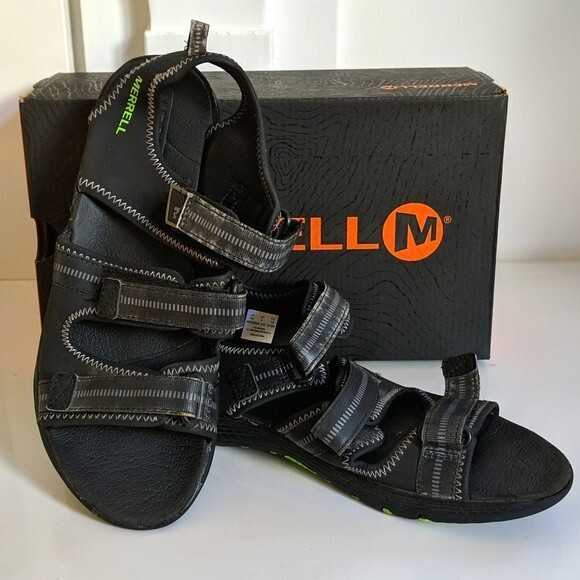 Merrell Sandals, Big Boys Size 7, black, velcro - Picture 1 of 4